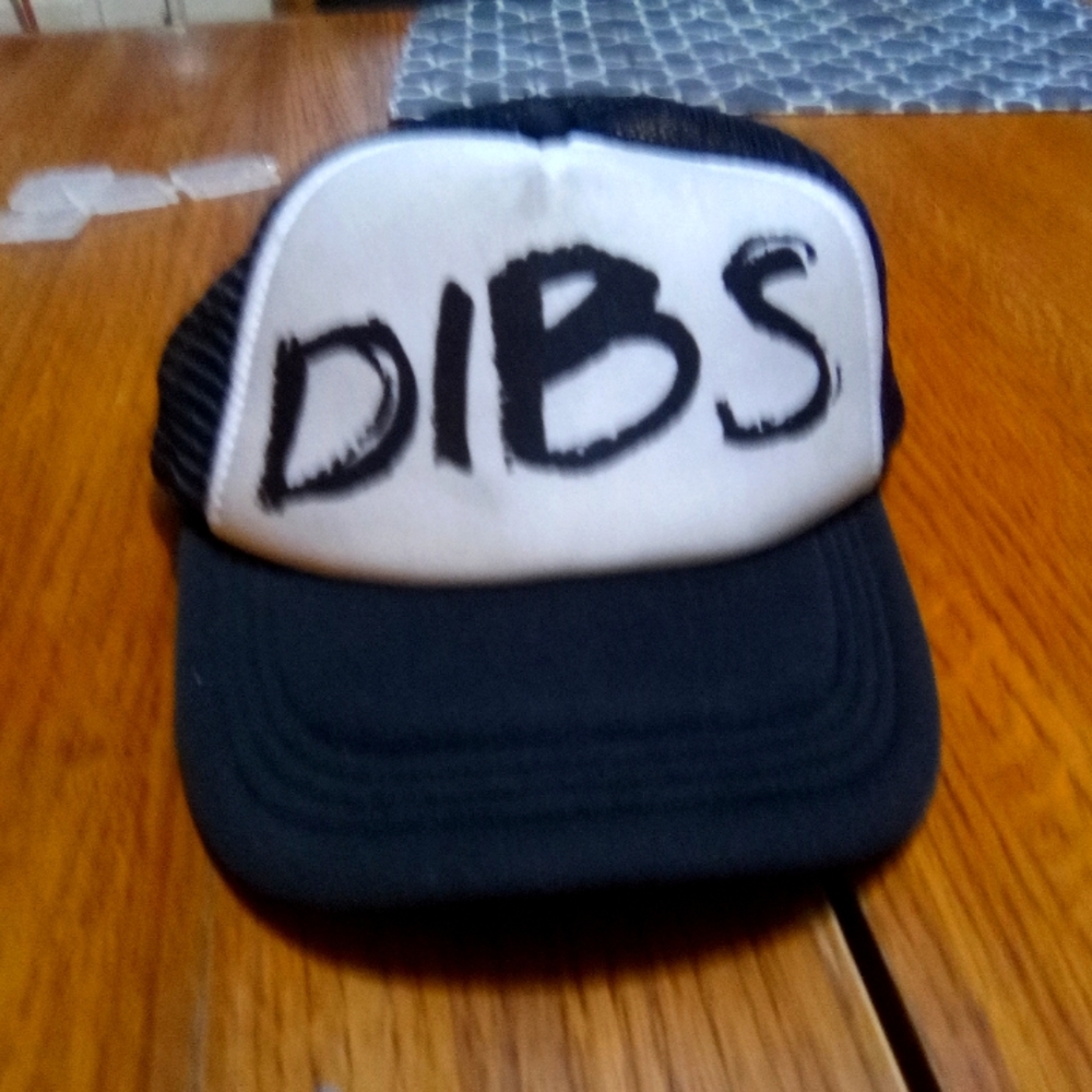 Dibs hat